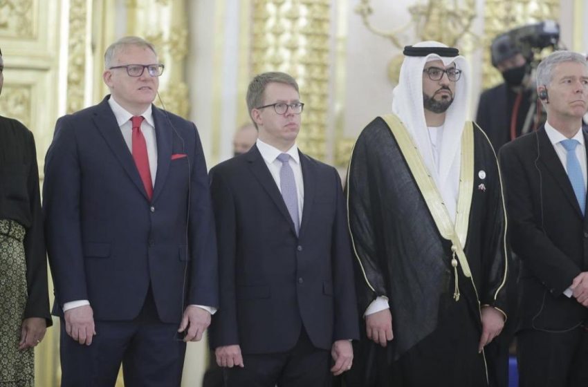  UAE Ambassador presents credentials to Russian President