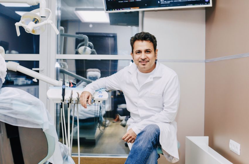  Dr. Kapil Khurana: Pioneer of Cosmetic Dentistry