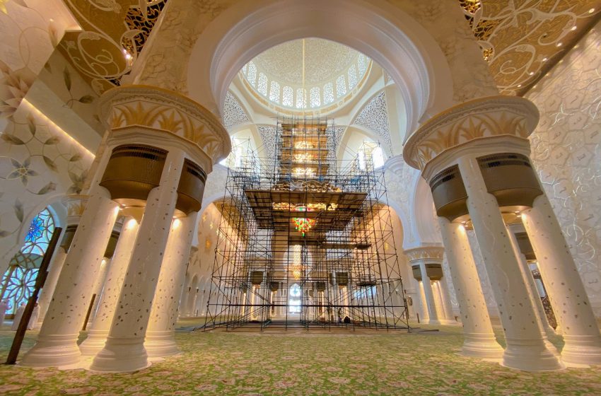  Preserving exquisite chandeliers of Sheikh Zayed Grand Mosque