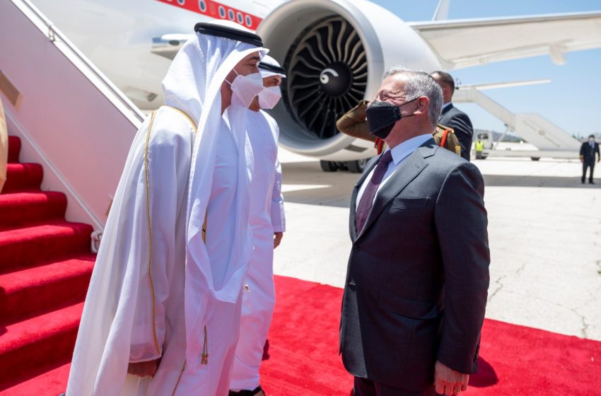  Mohamed bin Zayed arrives in Jordan