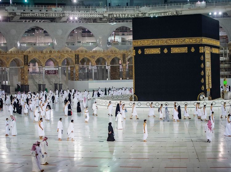  Saudi Arabia opens Umrah pilgrimage to vaccinated worshipers from abroad