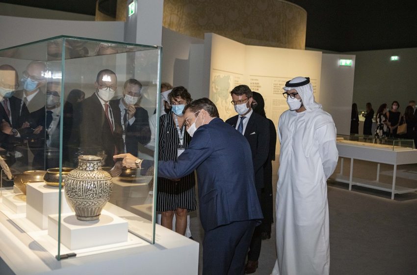  Louvre Abu Dhabi’s ‘Dragon and Phoenix’ exhibition currently underway