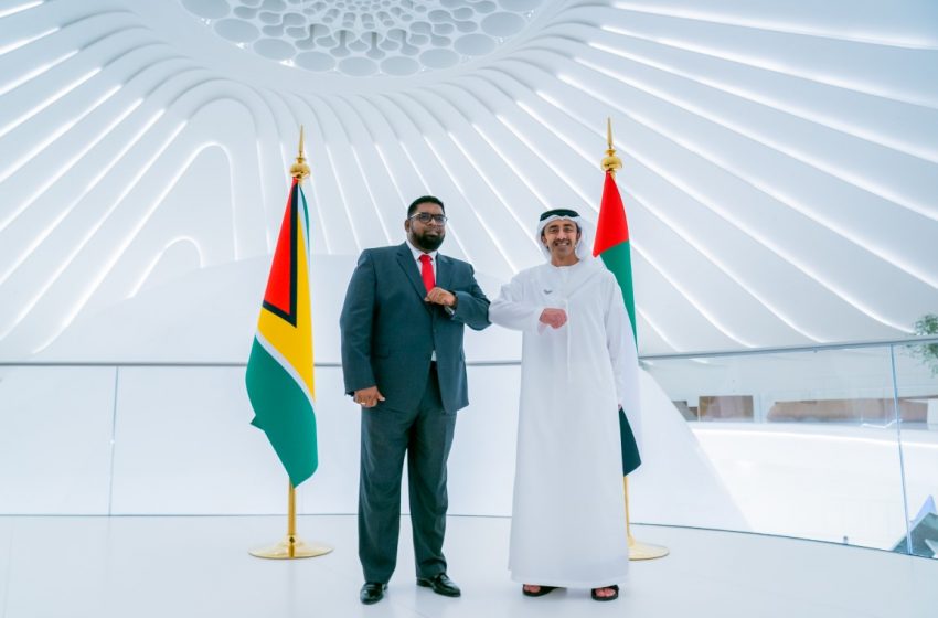  Abdullah bin Zayed, President of Guyana sign MoU at Expo2020 Dubai