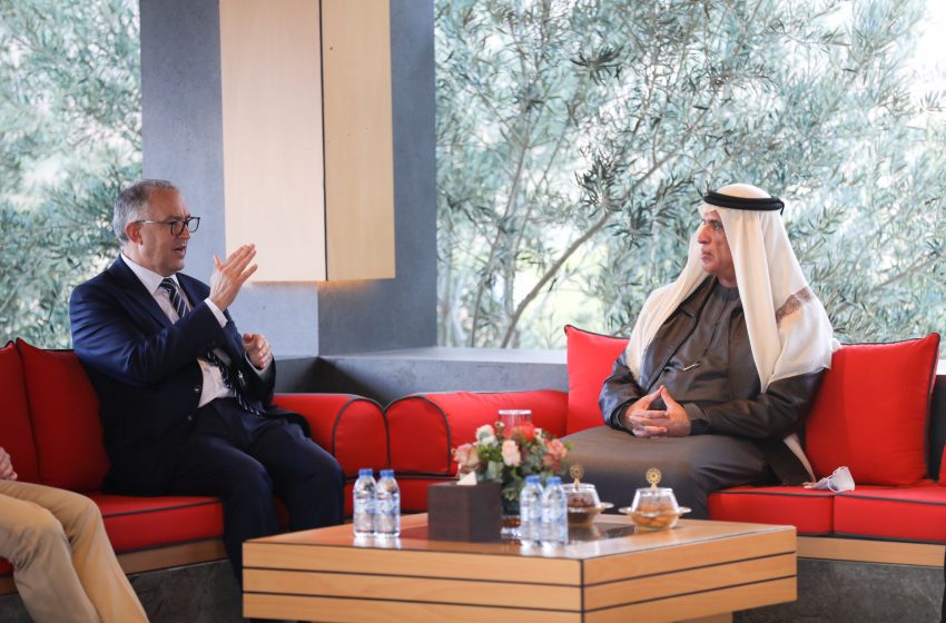  RAK Ruler receives Mayor of Rotterdam