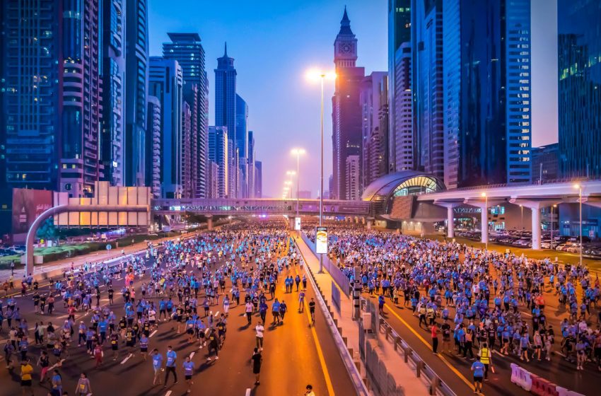  Dubai hosts world’s largest run as 146,000 participants join Dubai Run on Sheikh Zayed Road