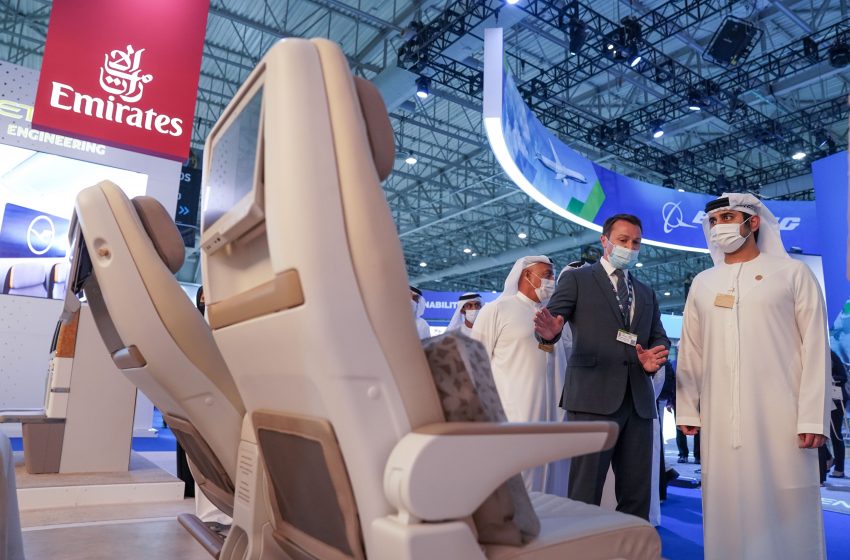  Maktoum bin Mohammed tours Dubai Airshow 2021