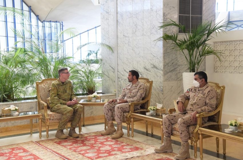  Head of Executive Department of Policy and Cooperation receives Chief of Australian Defence Force