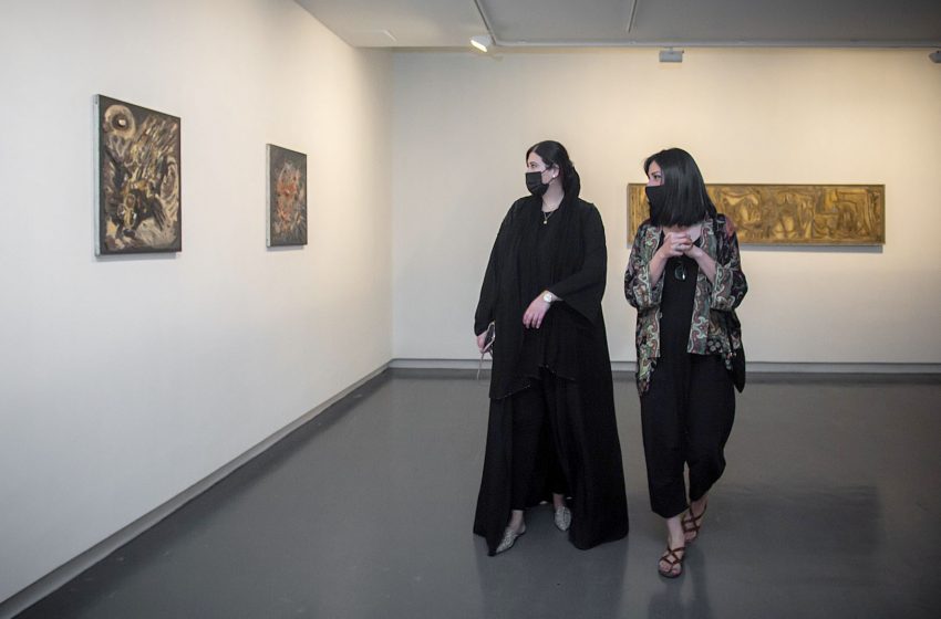  Hoor Al Qasimi inaugurates region’s first retrospective exhibition of late artist Aref El Rayess