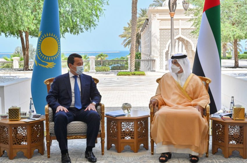  Mansour bin Zayed receives Kazakh PM