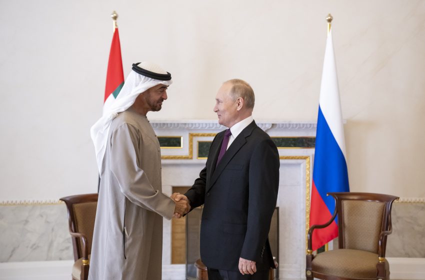  UAE President meets Russia’s President, underscores importance of dialogue, political solutions