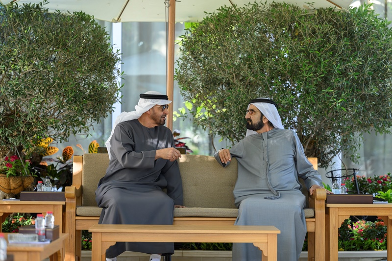  The President of the State and Mohammed bin Rashid discuss the affairs of the country and the citizen during their meeting at the Al Marmoom Rest House