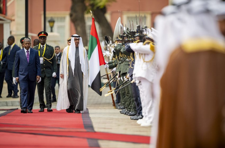  UAE President welcomed at Presidential Palace in official reception by Angolan President